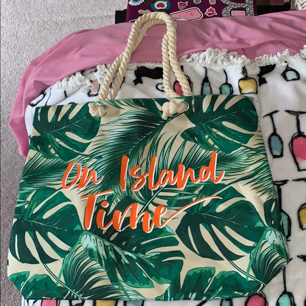 NWOT Ulta On Island Time Tote Bag